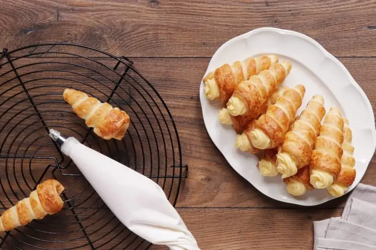 Step 12 - Italian Cream Stuffed Cannoncini