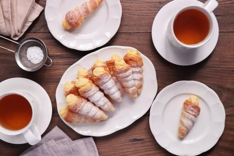 Step 13 - Italian Cream Stuffed Cannoncini