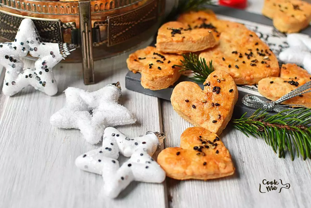 Savory Crispy Cheese Cookies