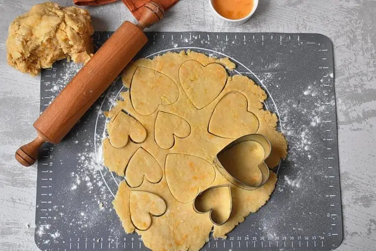 Savory Crispy Cheese Cookies recipe - step 7