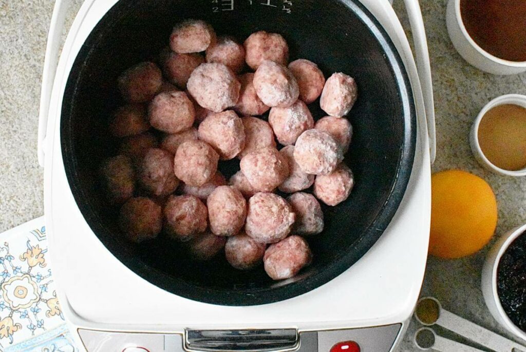 Slow Cooker Cranberry BBQ Meatballs recipe - step 1