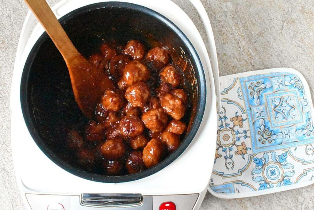 Slow Cooker Cranberry BBQ Meatballs recipe - step 4