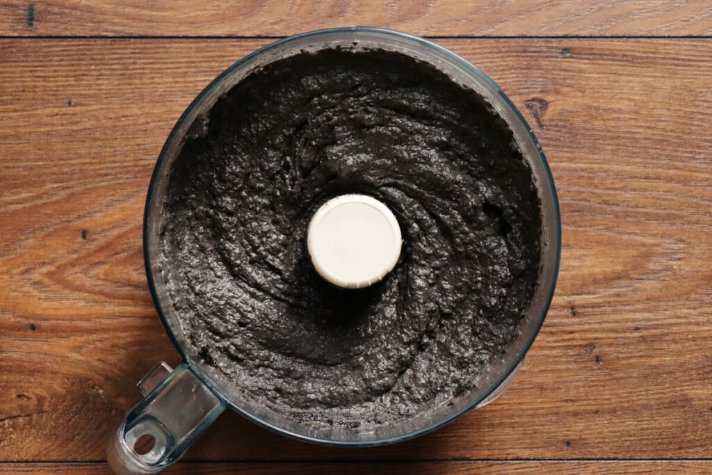 Black Hummus recipe - step 2