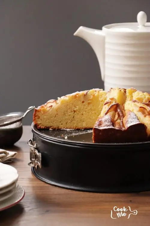 Fresh Ginger and Pear Cake