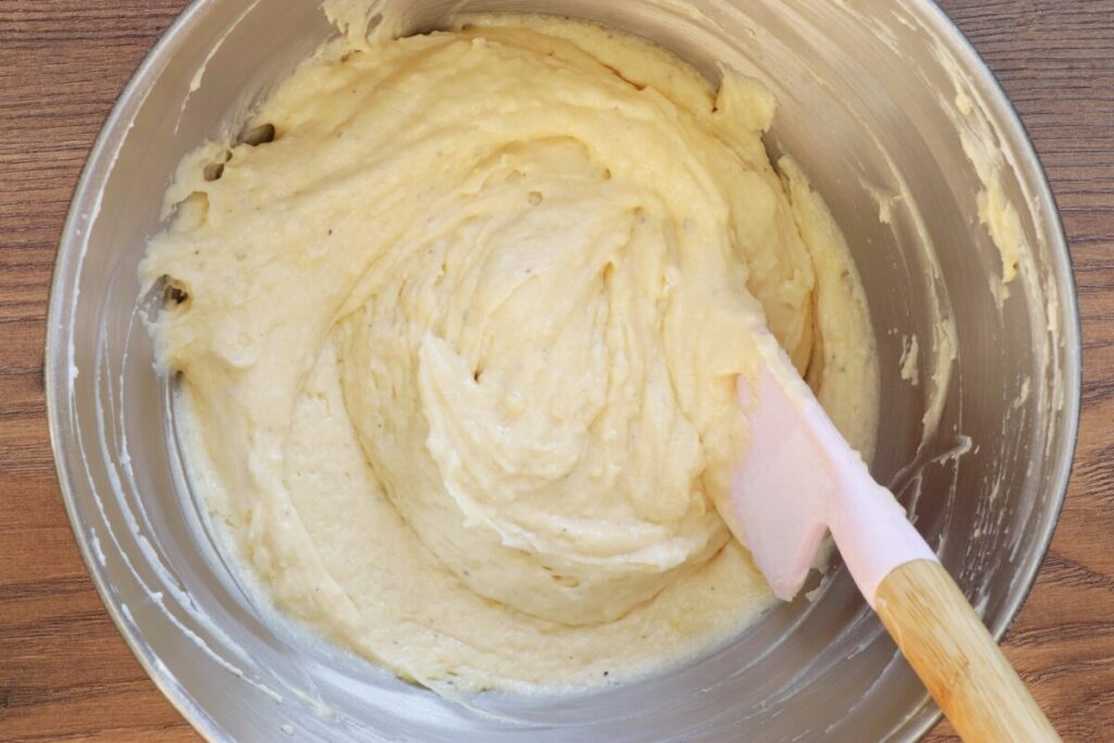 Fresh Ginger and Pear Cake recipe - step 5
