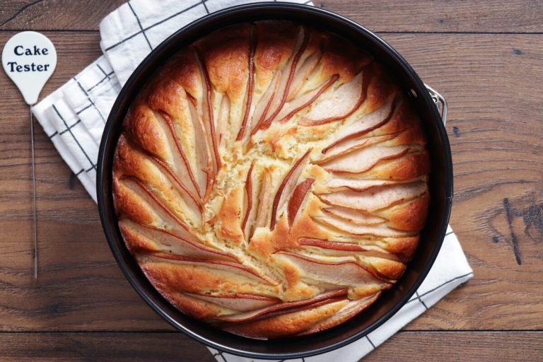 Step 8 - Fresh Ginger and Pear Cake
