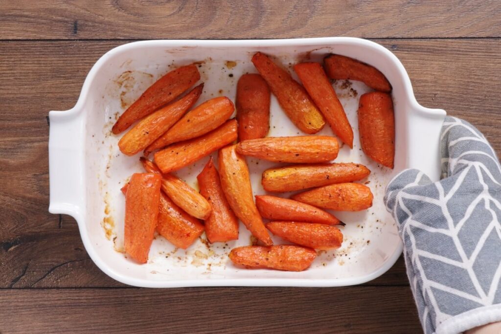 Roasted Carrots with Tahini Yogurt recipe - step 3