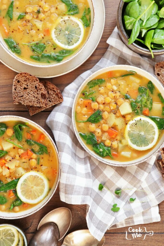 Chickpea Soup with Spinach