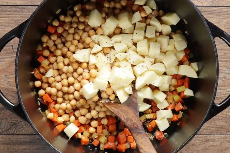 Step 4 - Chickpea Soup with Spinach
