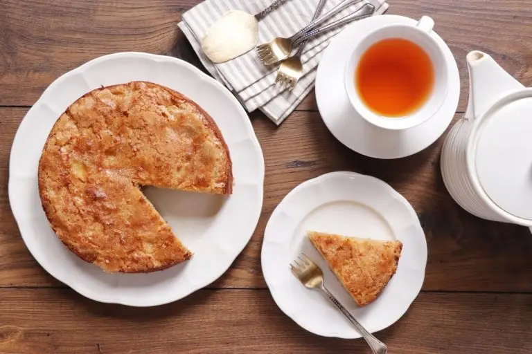 How to serve Dutch Apple Cake