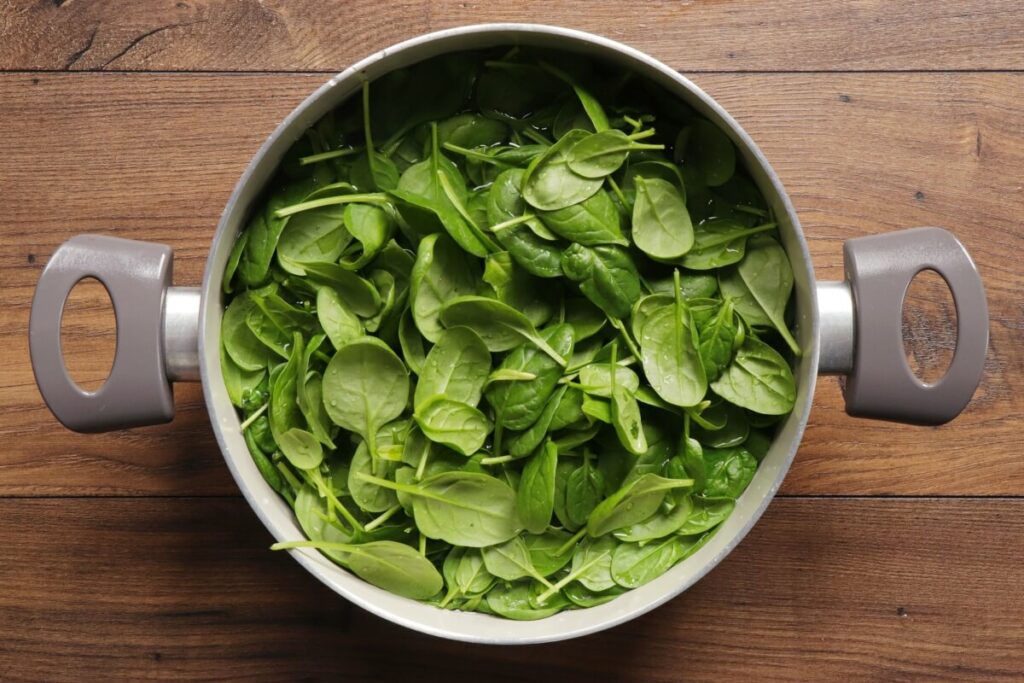 Spinach Flatbread recipe - step 1