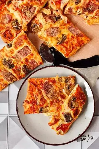 Three-Cheese Pizza with Pancetta and Mushrooms