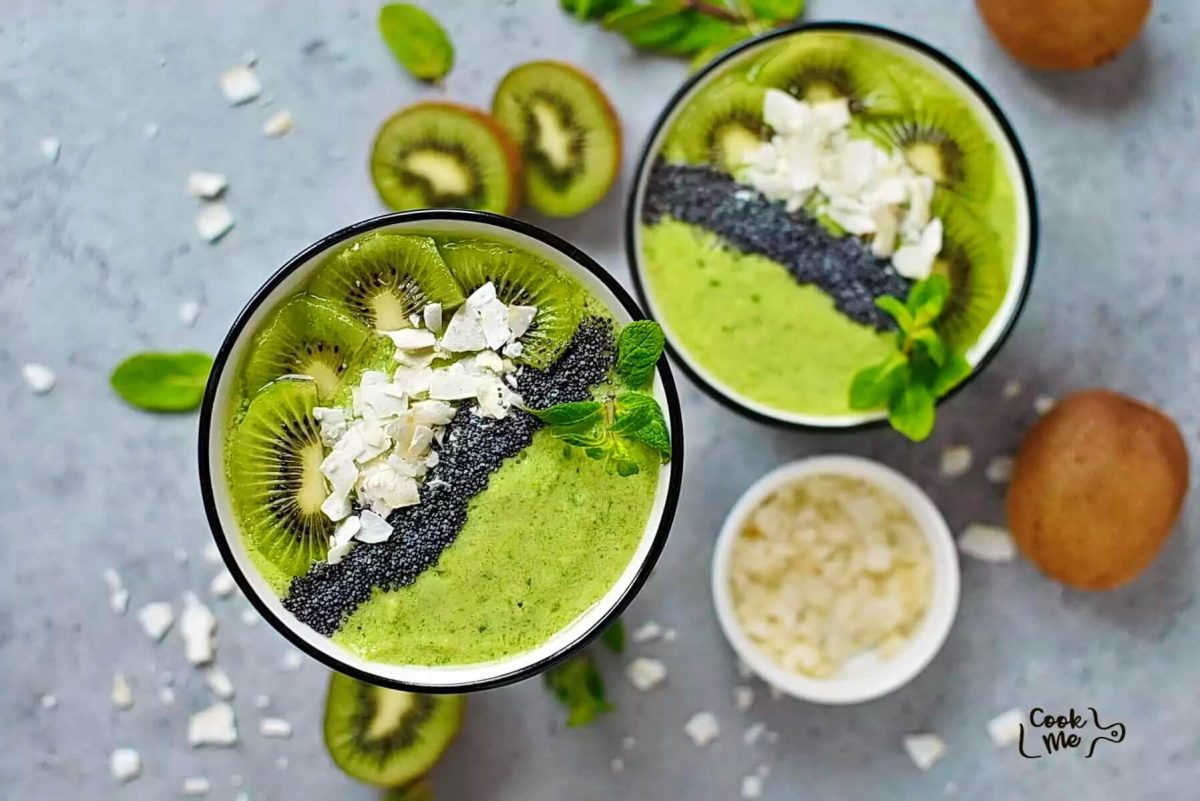 Tropical Green Smoothie Bowl