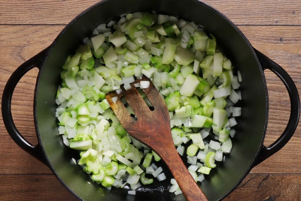 Broccoli and Stilton Soup recipe - step 2