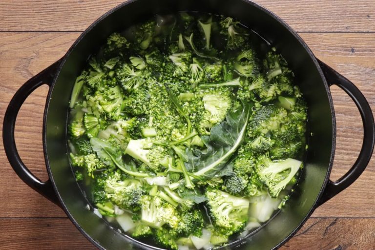 Step 3 - Broccoli and Stilton Soup