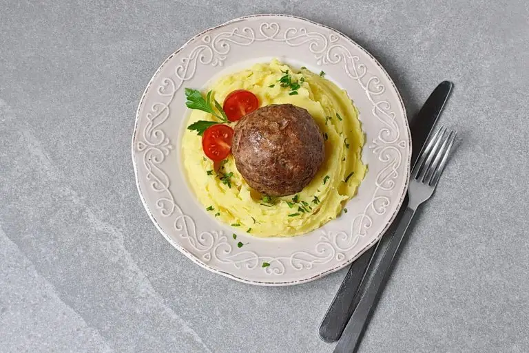 Step 10 - Egg Stuffed Meatballs