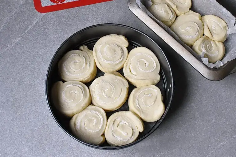 Step 10 - Italian Rose Cake