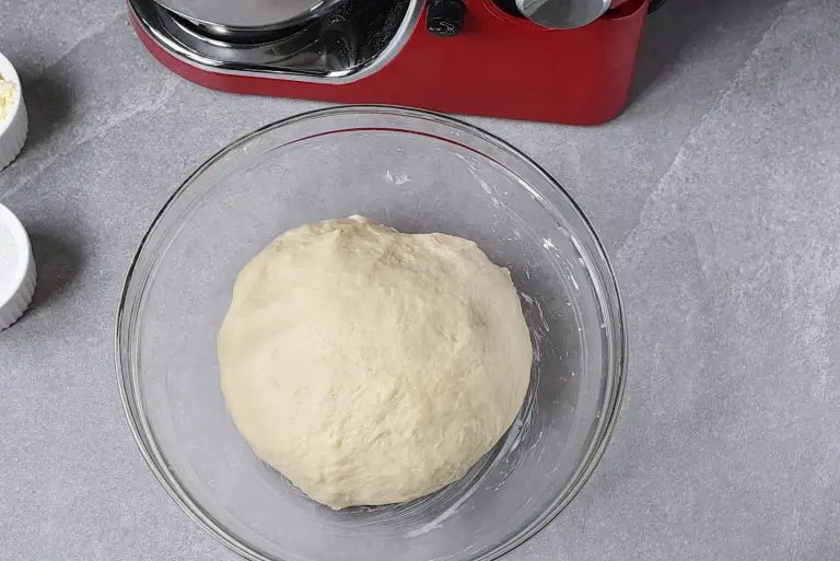 Step 4 - Italian Rose Cake