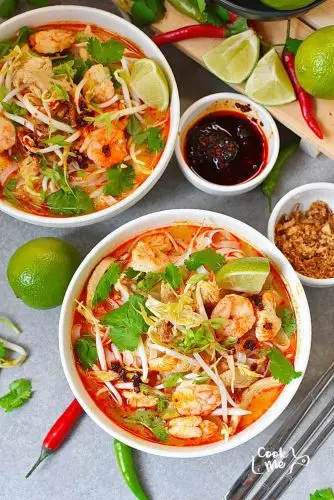 Laksa (Coconut Curry Noodle Soup)
