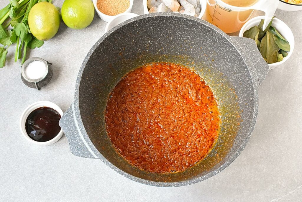 Laksa (Coconut Curry Noodle Soup) recipe - step 2
