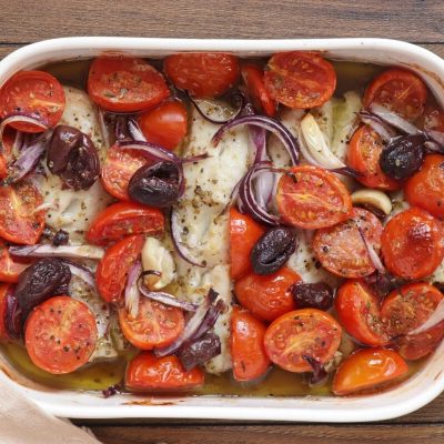 Mediterranean Baked Cod Recipe - Cook.me Recipes
