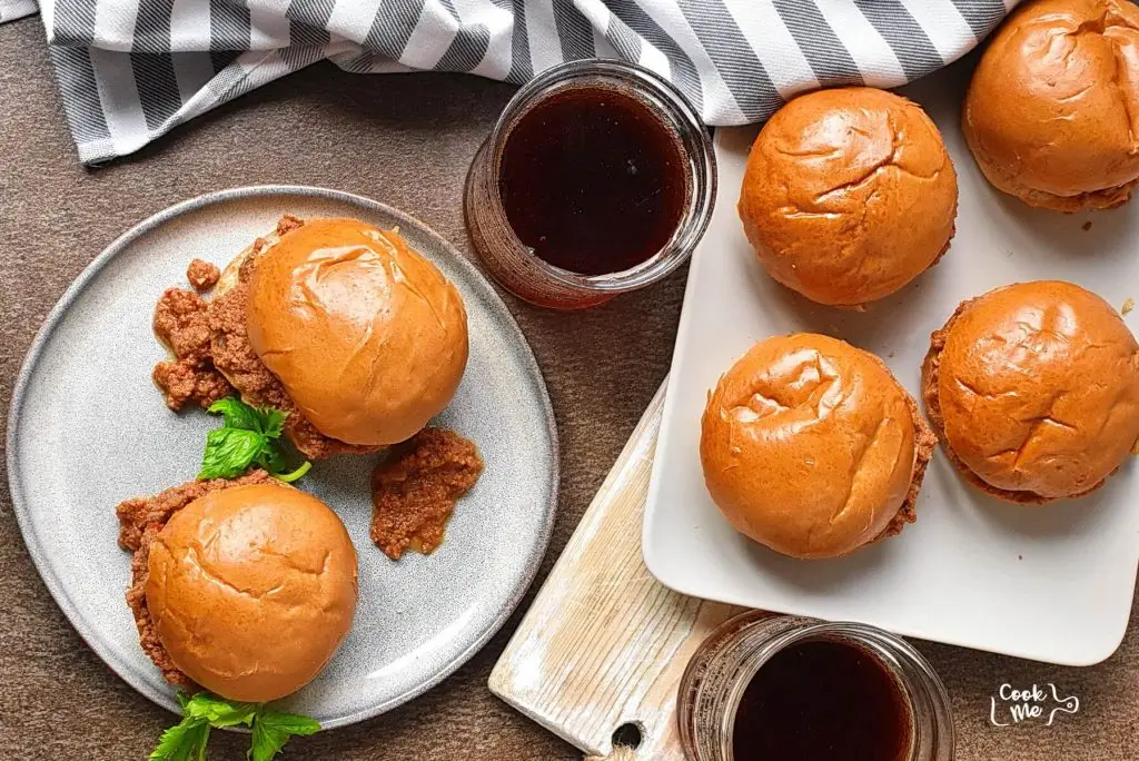 Slow Cooker Sloppy Joes Sliders