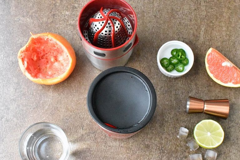 Step 2 - Spicy Grapefruit Paloma