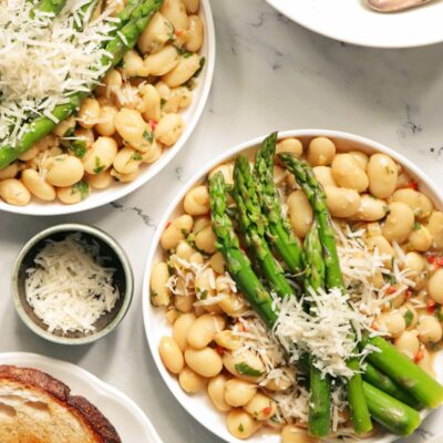 Asparagus and Braised Butter Beans Recipe-Vegan Braised Butter Beans-Blanched Asparagus-Easy Vegan Dinner Recipe
