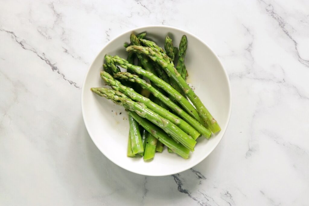 Asparagus and Braised Butter Beans recipe - step 5