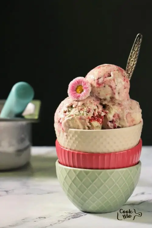 Roasted Strawberry Ice Cream