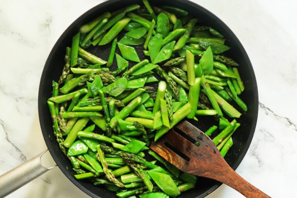 Sautéed Asparagus and Snow Peas recipe - step 2