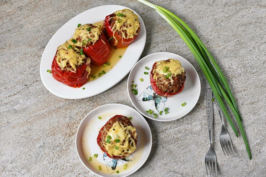 How to serve Slow-Cooker Stuffed Peppers