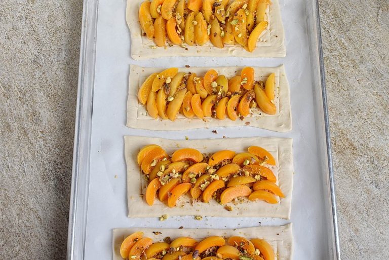 Step 6 - Apricot and Pistachios Tart