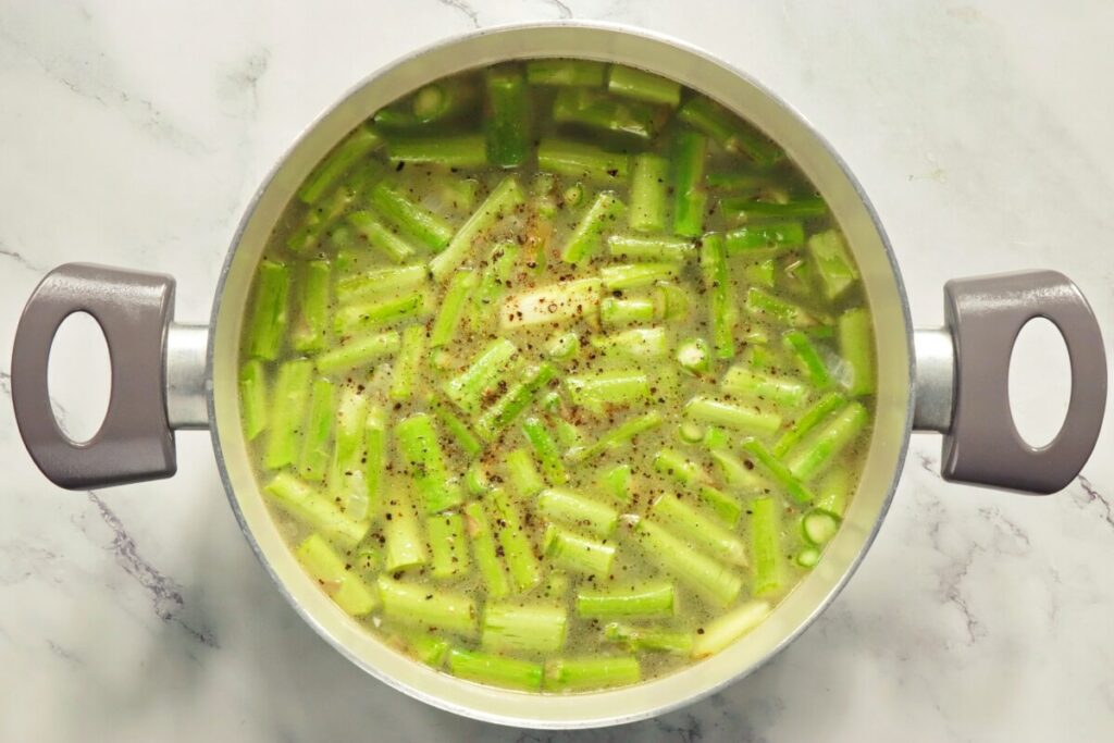 Asparagus Soup recipe - step 4