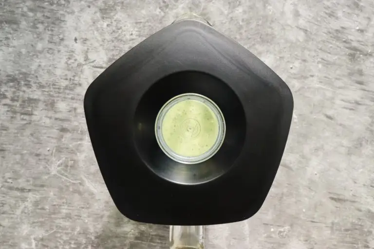 Cucumber, Yogurt and Herb Soup recipe - step 3