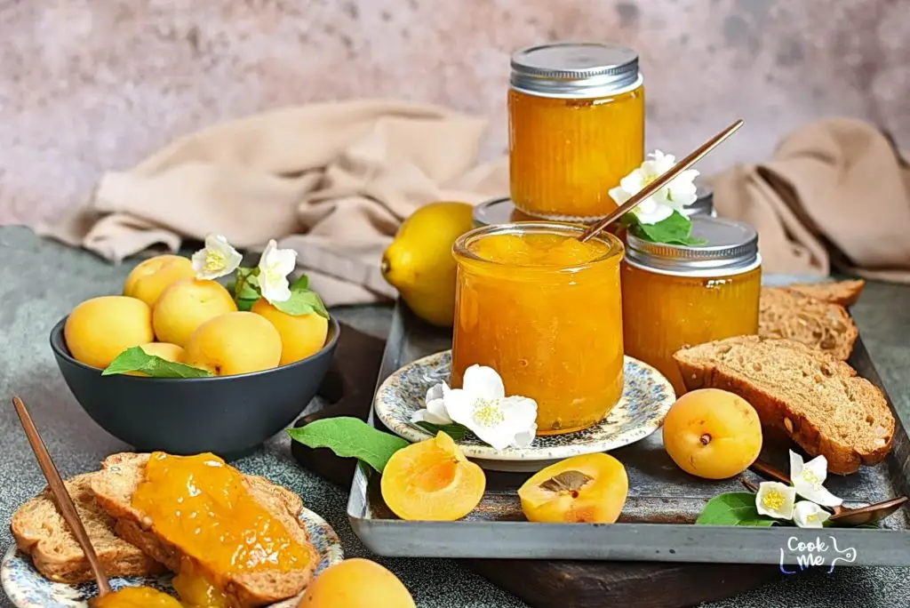 Easy Apricot Jam (Pectin-Free)