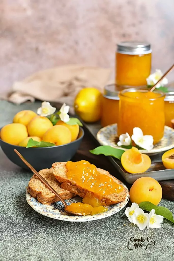 Easy Apricot Jam (Pectin-Free)