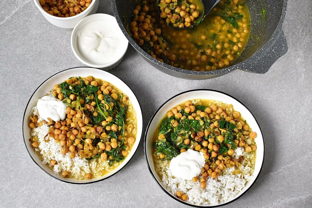 How to serve Herb and Chickpea Stew