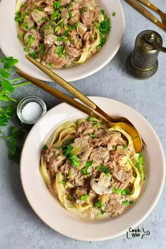 Slow Cooker Beef Stroganoff