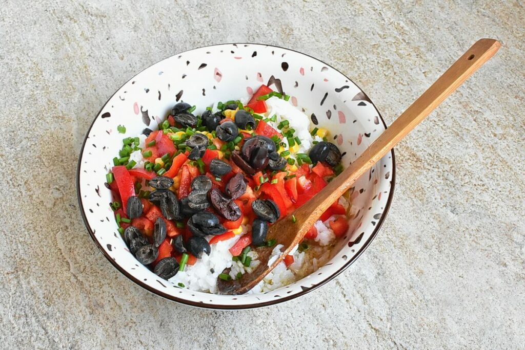 Sticky Apricot Chicken with Rainbow Rice recipe - step 7