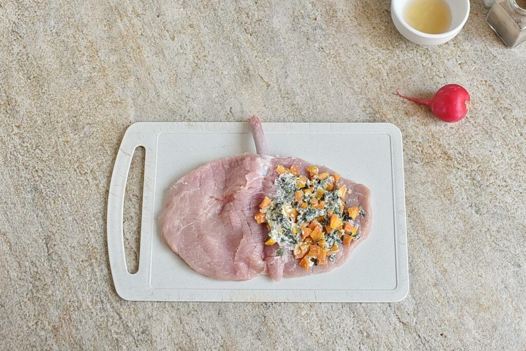 Apricot and Mint Stuffed Pork recipe - step 3