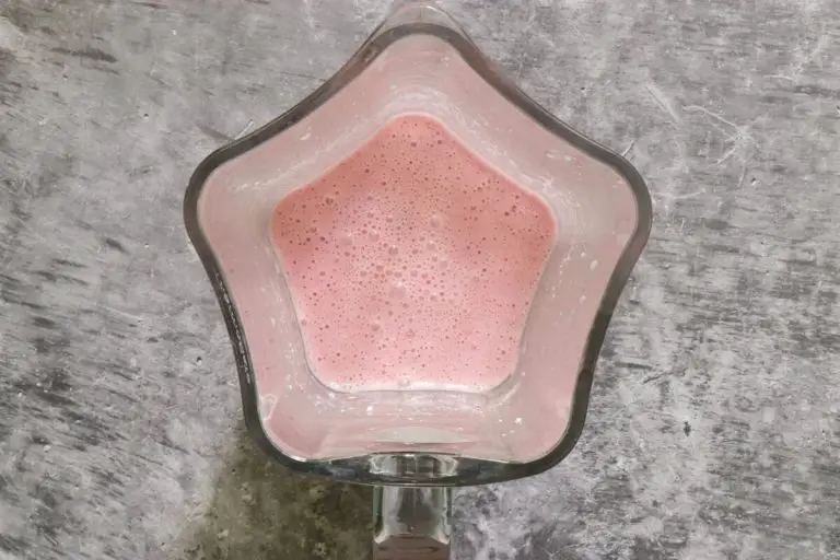 Berry Cheesecake Overnight Oats recipe - step 2
