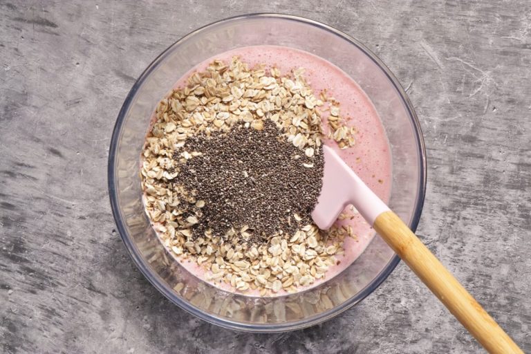 Step 4 - Berry Cheesecake Overnight Oats