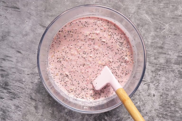 Step 4 - Berry Cheesecake Overnight Oats