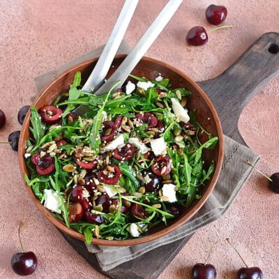 Cherry, Arugula, and Goat Cheese Salad with Toasted Seeds Recipes– Homemade Cherry, Arugula, and Goat Cheese Salad with Toasted Seeds – Easy Cherry, Arugula, and Goat Cheese Salad with Toasted Seeds