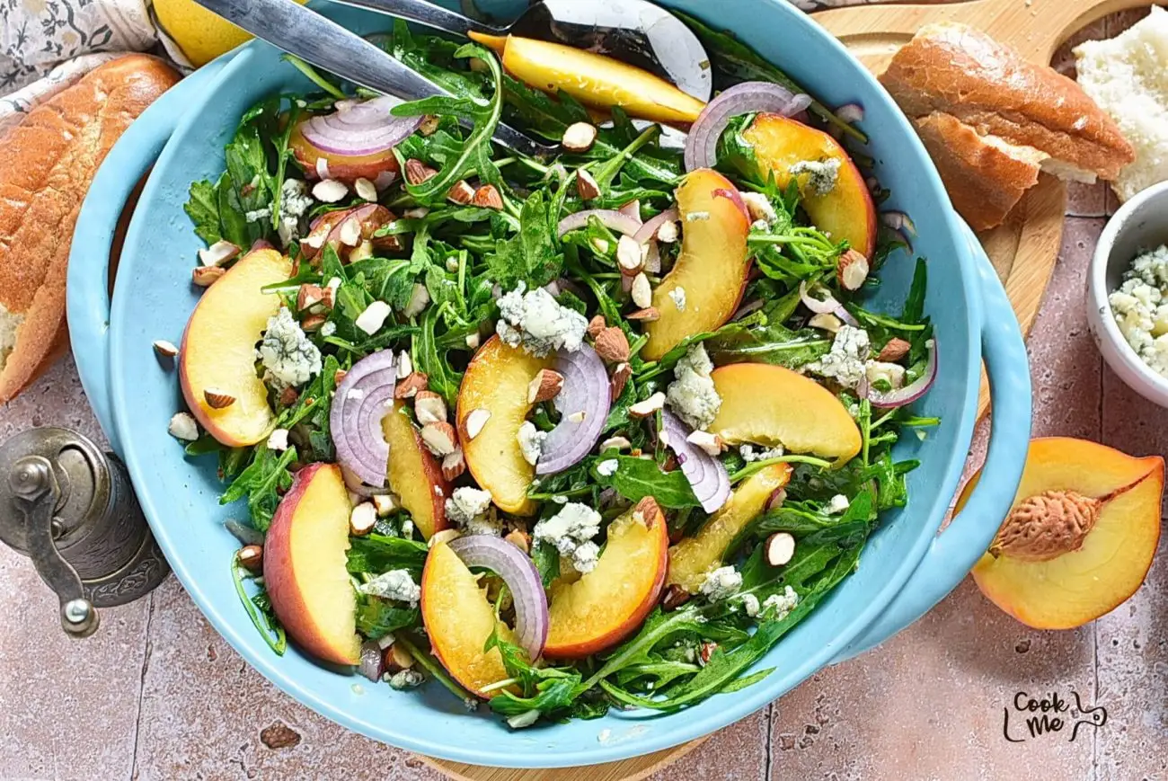 Peach, Arugula, and Blue Cheese Salad