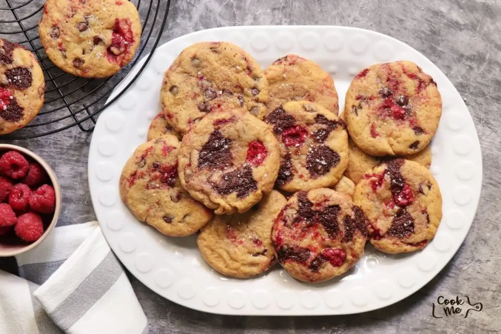 Raspberry Chocolate Chip Cookies