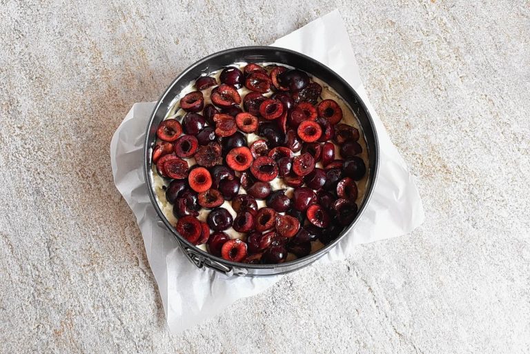Step 8 - Simple Cherry Cake