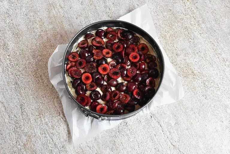 Simple Cherry Cake recipe - step 8