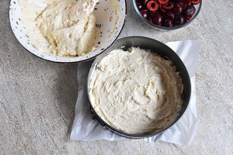 Step 6 - Simple Cherry Cake